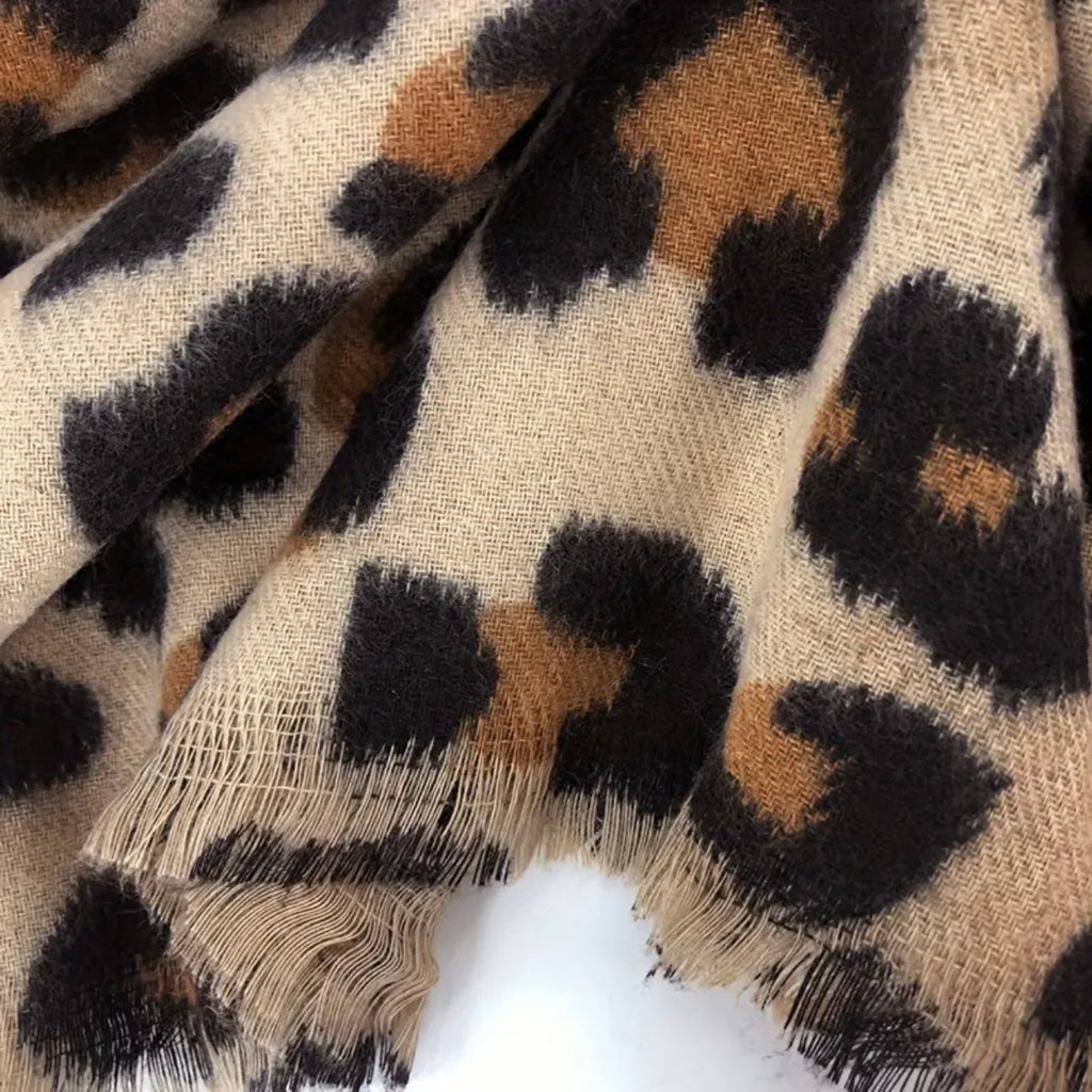 Leopard-Pawl-Scarf